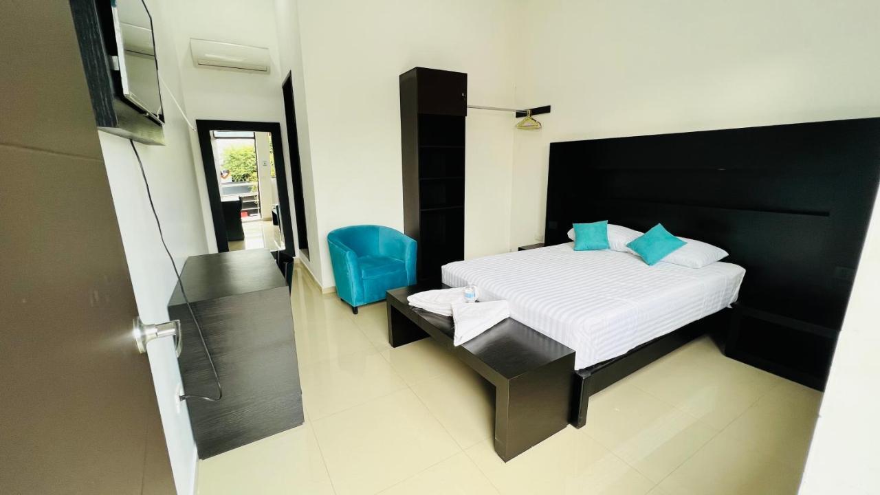 Hotel Villa Pralaya 休特佩克 外观 照片