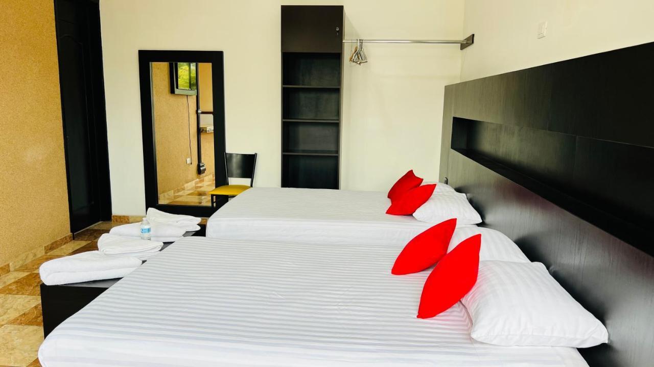 Hotel Villa Pralaya 休特佩克 外观 照片