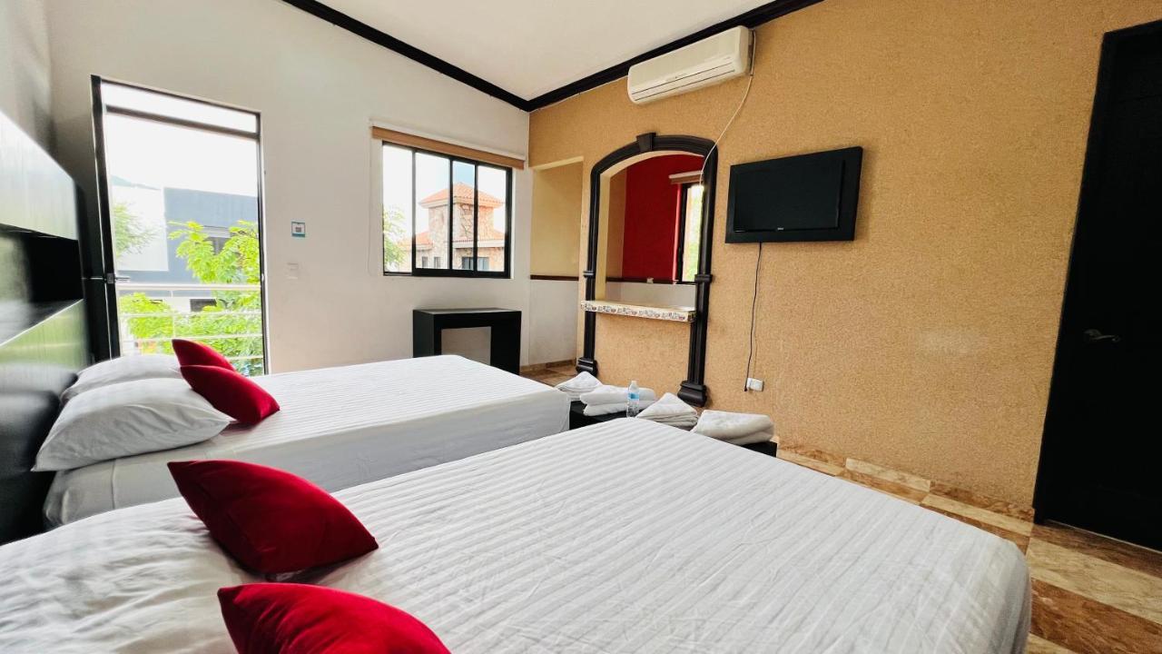 Hotel Villa Pralaya 休特佩克 外观 照片