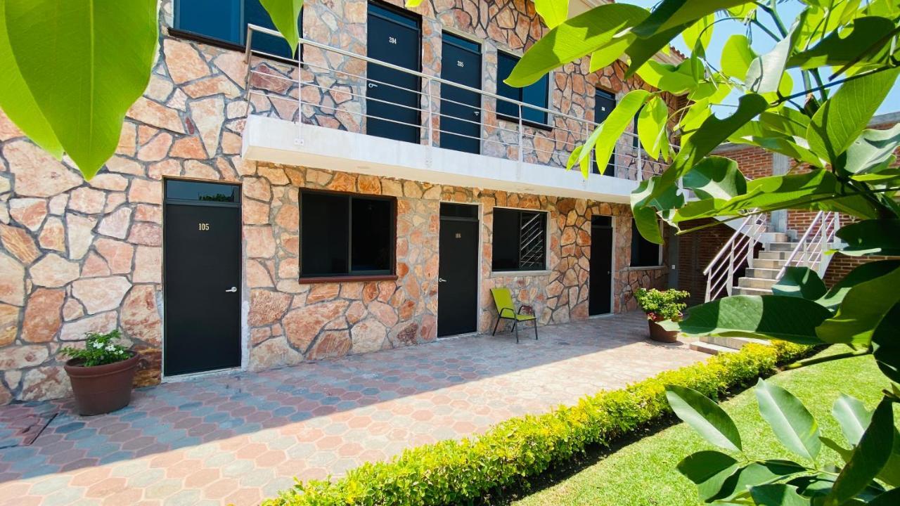 Hotel Villa Pralaya 休特佩克 外观 照片